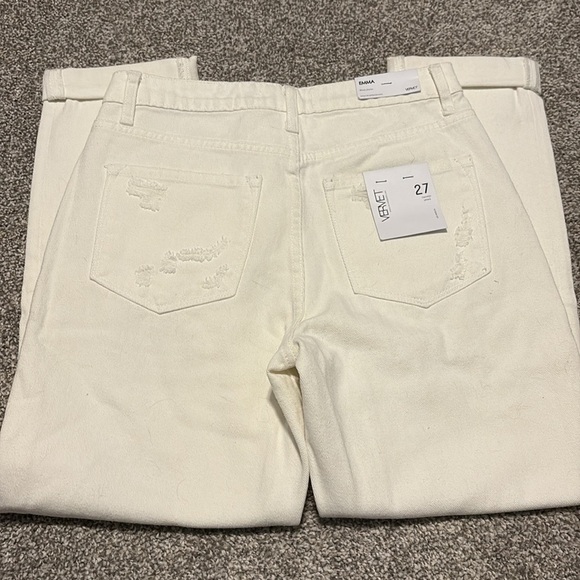 NWT Vervet Distressed White Emma Mom Jeans - Picture 5 of 5